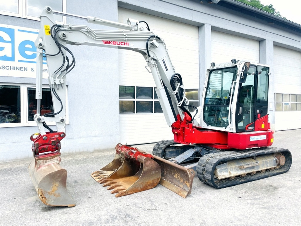 Takeuchi TB280FR (4002) - Mini pelle: photos 4 Takeuchi TB280FR (4002) - Mini pelle: photos 4