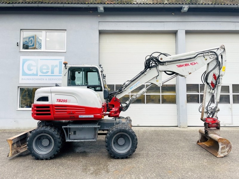 Takeuchi TB295W (3724) - Pelle sur pneus: photos 2 Takeuchi TB295W (3724) - Pelle sur pneus: photos 2