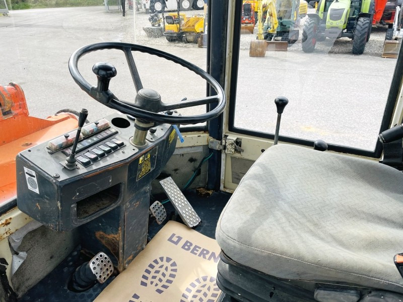 Terex-Schaeff SKS 631 (3509) - Chargeuse sur pneus: photos 5 Terex-Schaeff SKS 631 (3509) - Chargeuse sur pneus: photos 5