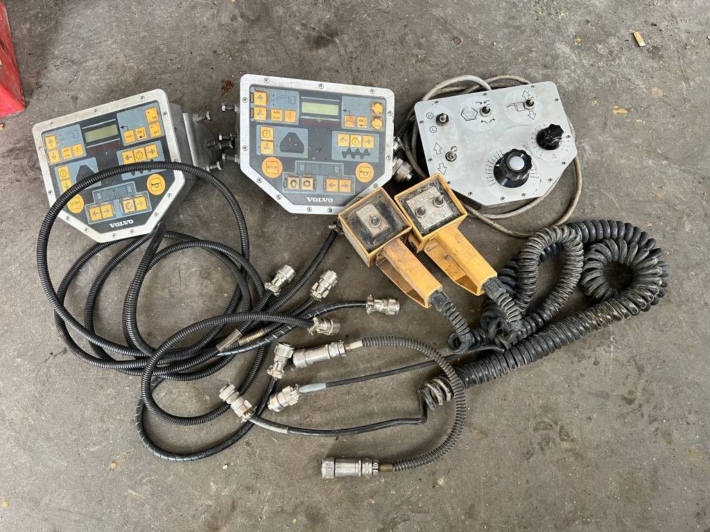 Finisseur Volvo ABG P 7820 C (111649): photos 13
