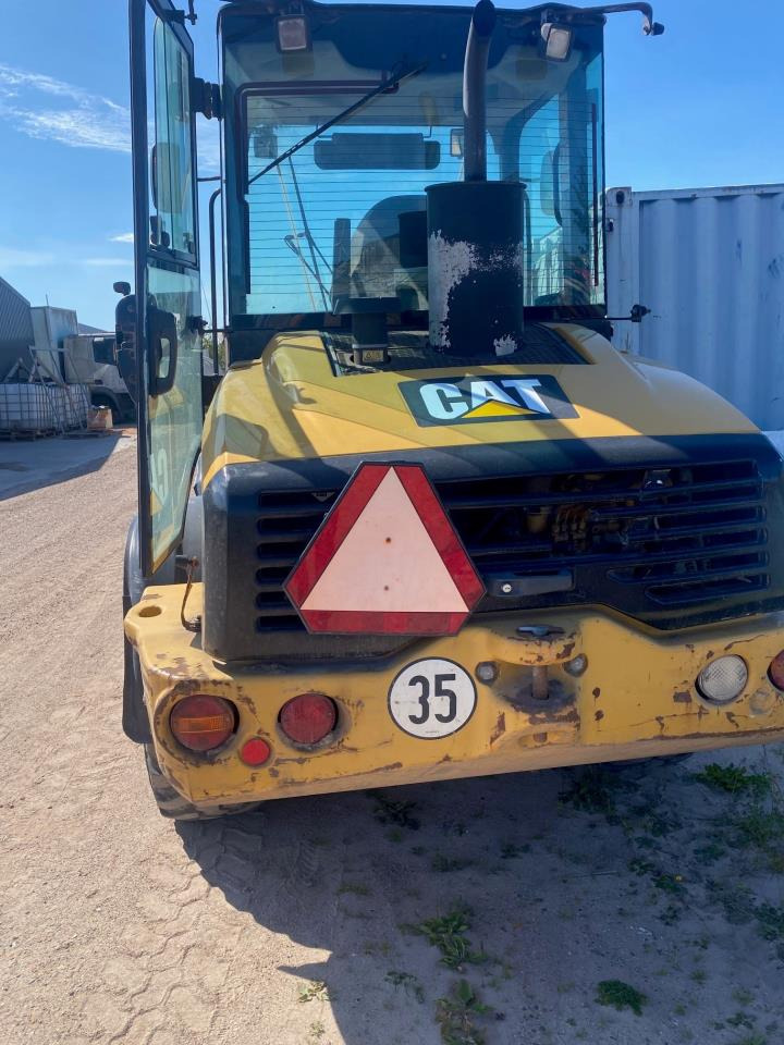 Caterpillar 908 H2 - Valet de ferme: photos 3 Caterpillar 908 H2 - Valet de ferme: photos 3