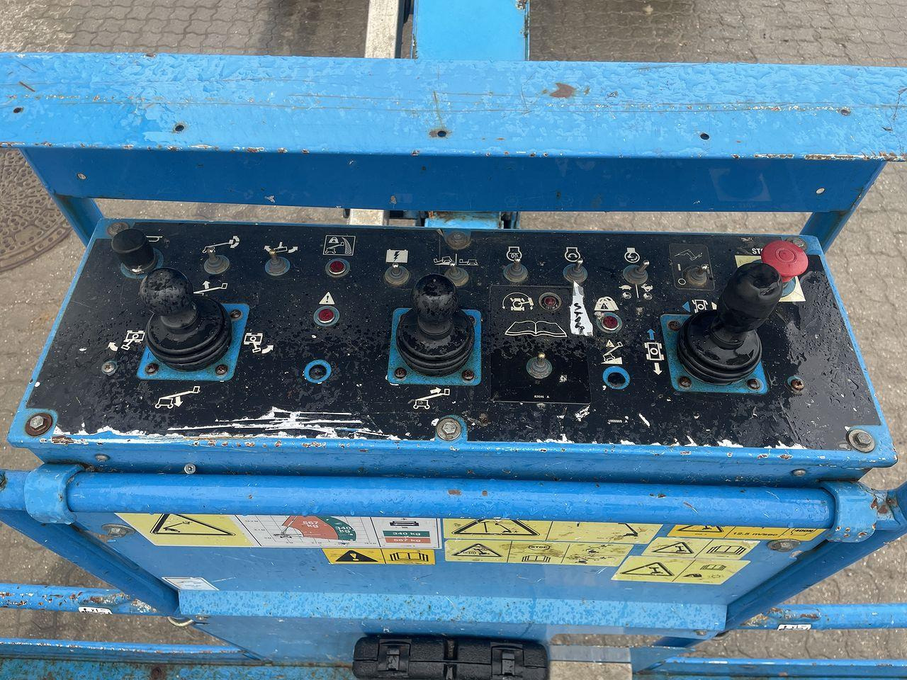 Genie S-60HC - Nacelle télescopique: photos 3 Genie S-60HC - Nacelle télescopique: photos 3