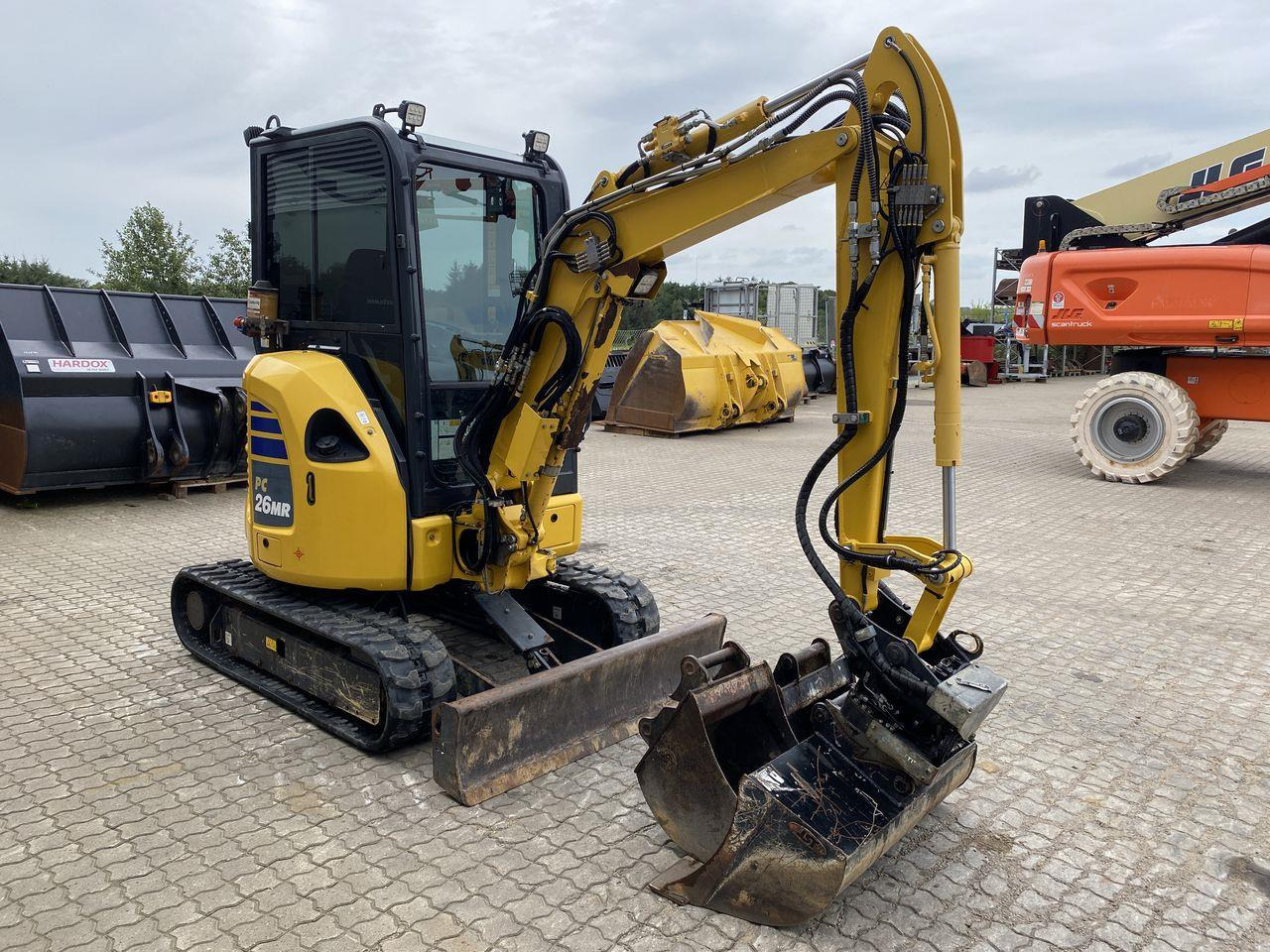Komatsu PC26MR-5 - Mini pelle: photos 5 Komatsu PC26MR-5 - Mini pelle: photos 5