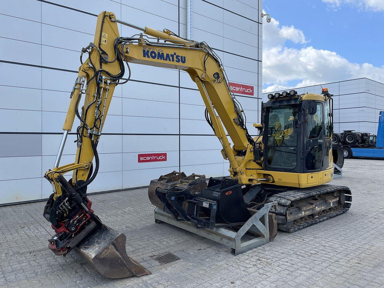 Komatsu PC88MR-10 - Mini pelle: photos 1 Komatsu PC88MR-10 - Mini pelle: photos 1