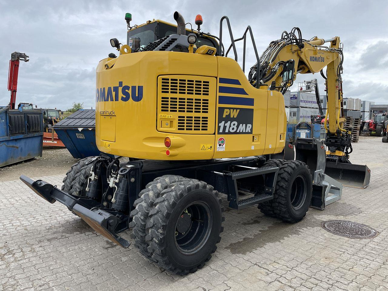 Komatsu PW118MR-11 - Mini pelle: photos 4 Komatsu PW118MR-11 - Mini pelle: photos 4