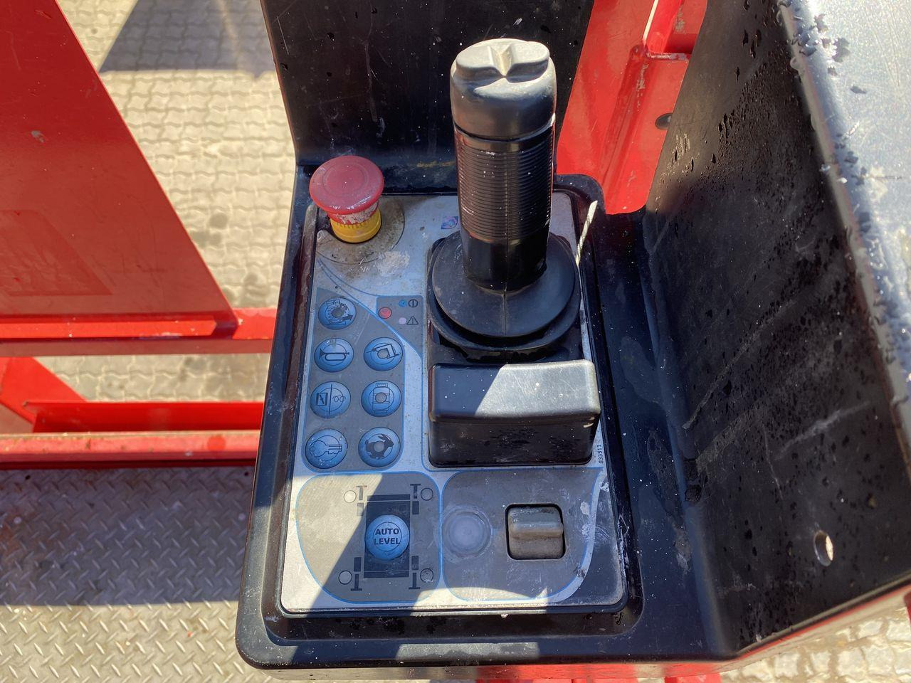 Manitou 140SC - Nacelle ciseaux: photos 3 Manitou 140SC - Nacelle ciseaux: photos 3