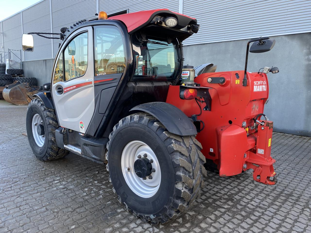 Manitou MLT841-145PS+ ELITE ST5 - Chariot télescopique: photos 2 Manitou MLT841-145PS+ ELITE ST5 - Chariot télescopique: photos 2