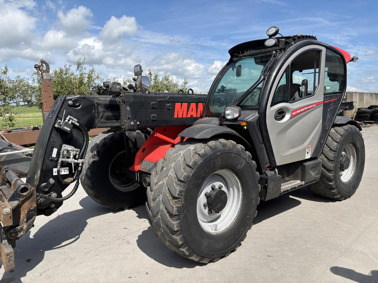 Manitou MLT841-145PS+ ELITE ST5 - Chariot télescopique: photos 1 Manitou MLT841-145PS+ ELITE ST5 - Chariot télescopique: photos 1