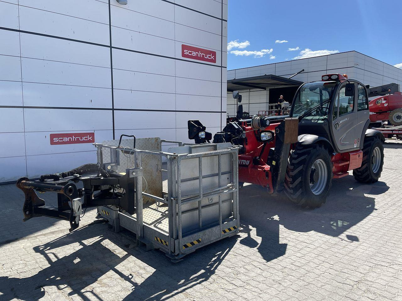 Manitou MT1440A ST3B - Chariot télescopique: photos 1 Manitou MT1440A ST3B - Chariot télescopique: photos 1