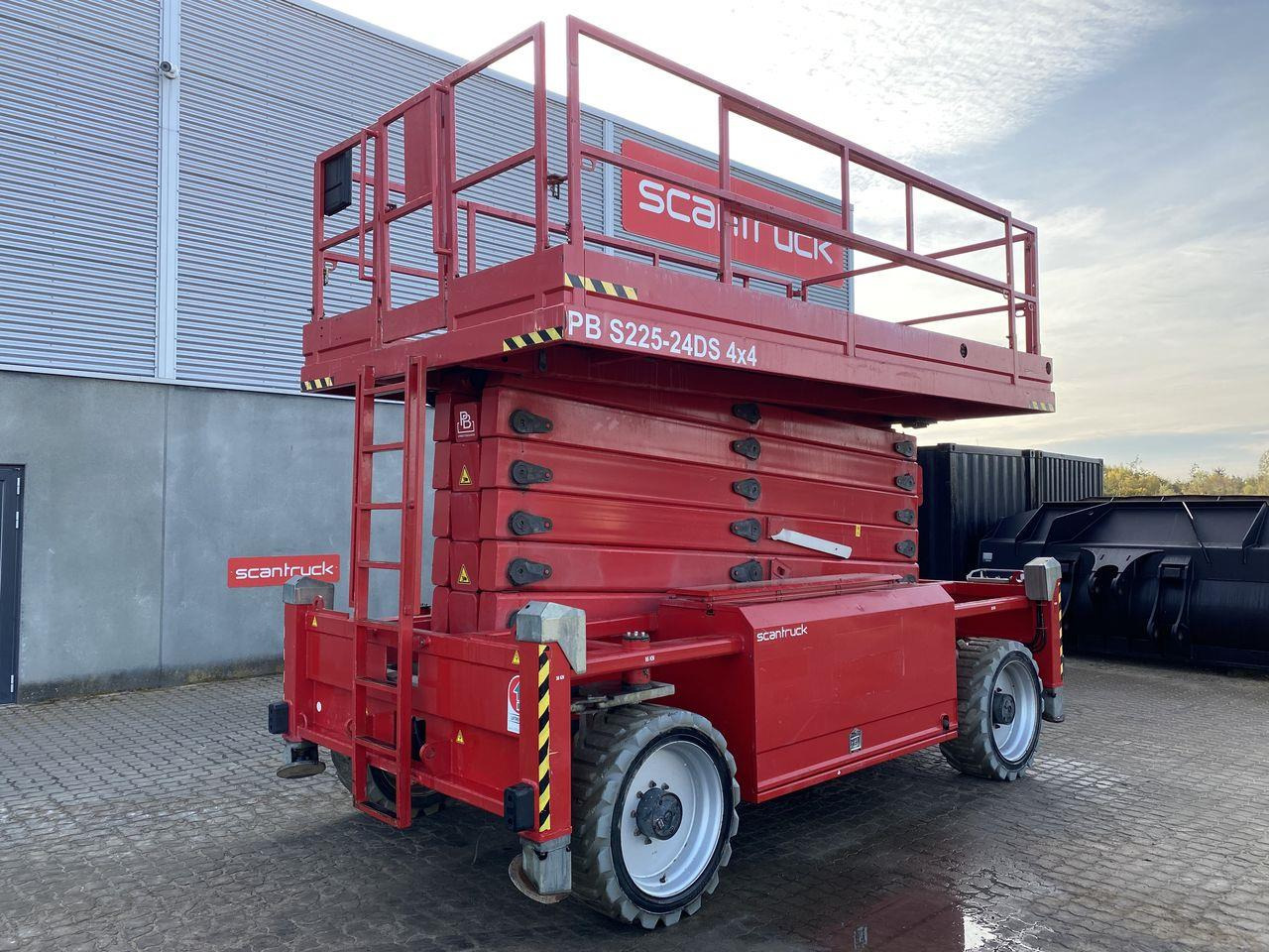 PB S225-24DS 4X4 - Nacelle ciseaux: photos 1 PB S225-24DS 4X4 - Nacelle ciseaux: photos 1