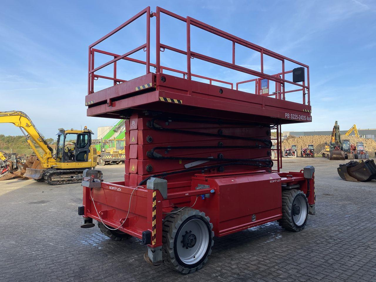 PB S225-24DS 4X4 - Nacelle ciseaux: photos 4 PB S225-24DS 4X4 - Nacelle ciseaux: photos 4