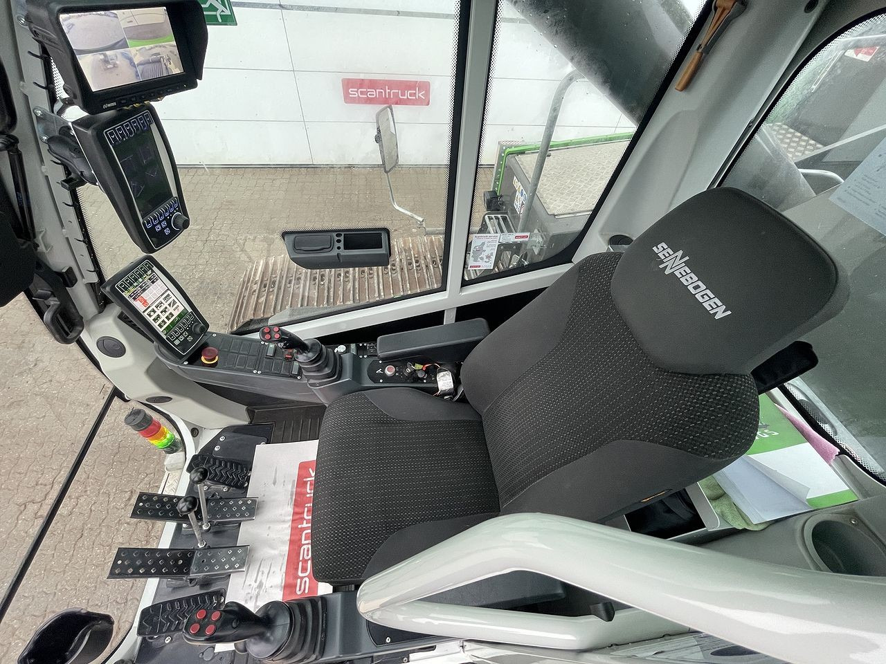 SENNEBOGEN 643E-R - Pelle de manutention: photos 3 SENNEBOGEN 643E-R - Pelle de manutention: photos 3