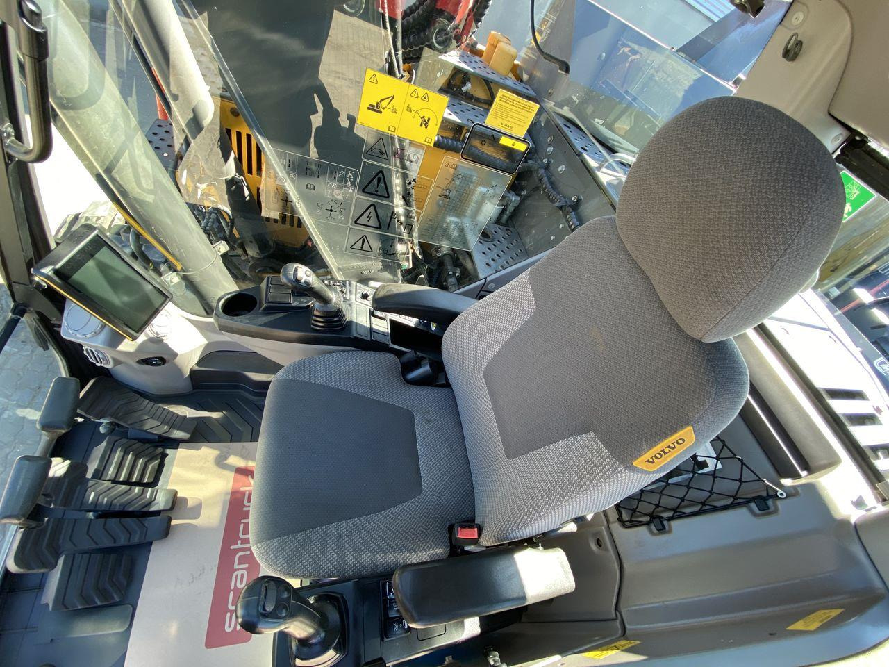 Volvo ECR145 - Pelle sur chenille: photos 3 Volvo ECR145 - Pelle sur chenille: photos 3