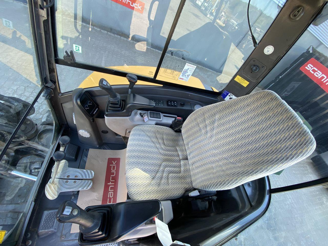Volvo ECR50D - Mini pelle: photos 3 Volvo ECR50D - Mini pelle: photos 3
