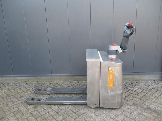 BT LPE 200i - Transpalette: photos 2 BT LPE 200i - Transpalette: photos 2