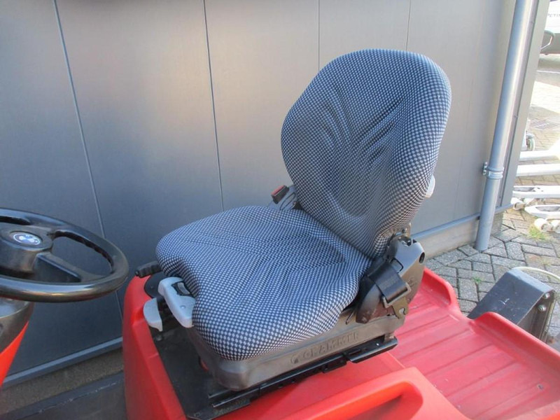 Linde P 60 - Chariot tracteur: photos 5 Linde P 60 - Chariot tracteur: photos 5