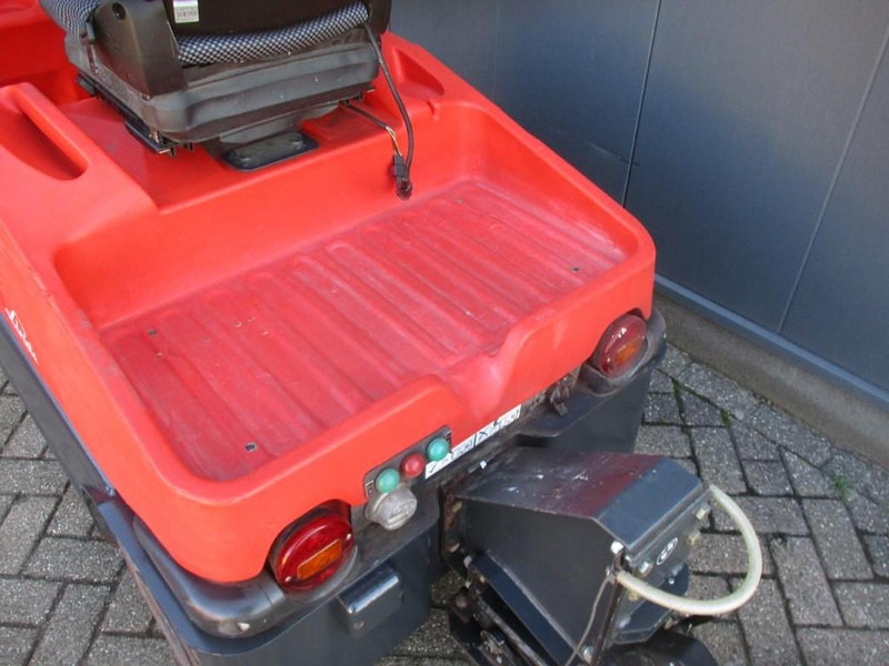 Linde P 60 - Chariot tracteur: photos 4 Linde P 60 - Chariot tracteur: photos 4