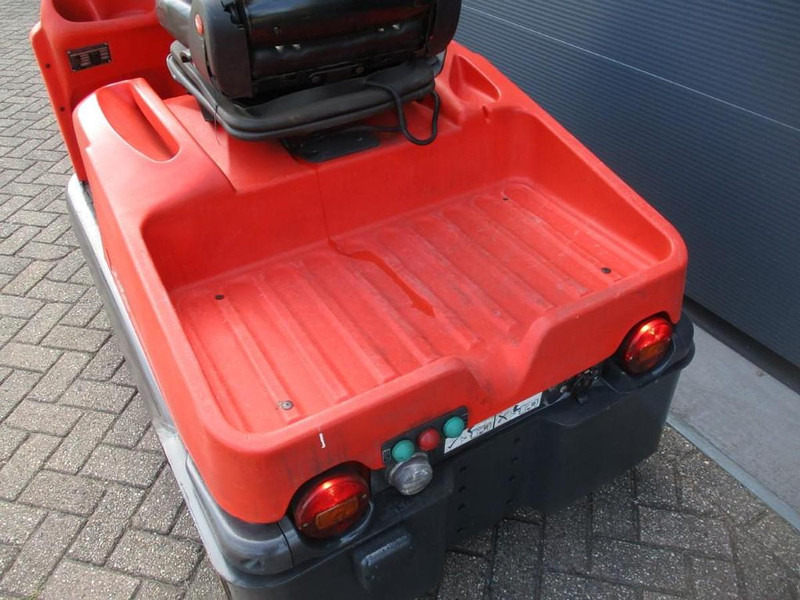 Linde P 60 - Chariot tracteur: photos 4 Linde P 60 - Chariot tracteur: photos 4