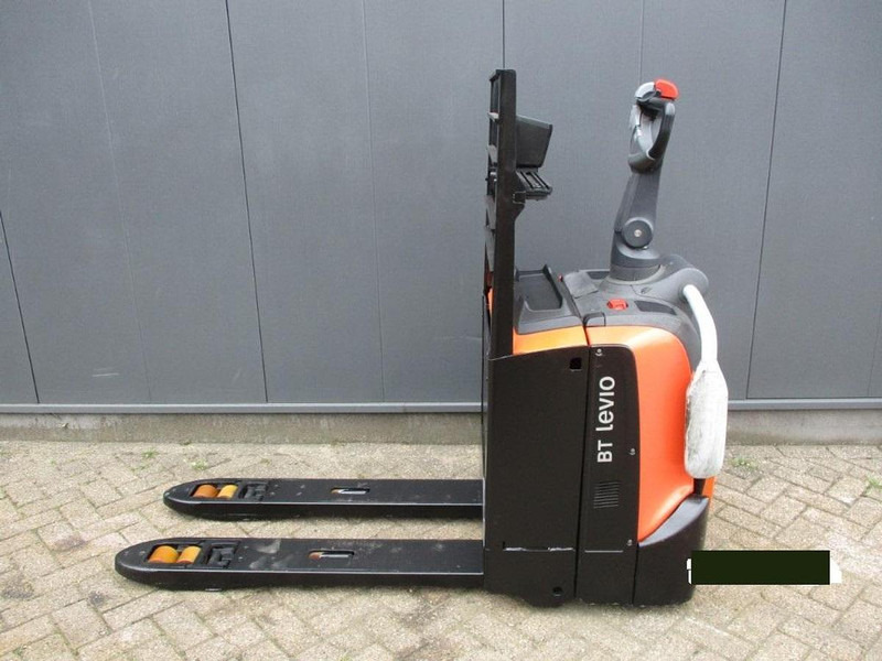 Toyota LPE 200 - Transpalette: photos 1 Toyota LPE 200 - Transpalette: photos 1