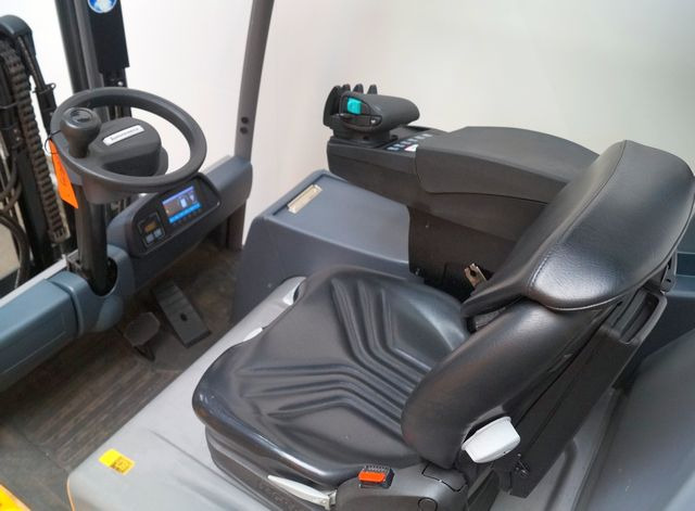 Jungheinrich EFG216 - Chariot élévateur électrique: photos 4 Jungheinrich EFG216 - Chariot élévateur électrique: photos 4