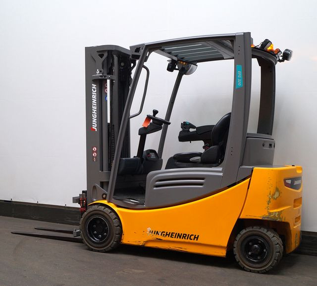 Jungheinrich EFG320 - Chariot élévateur électrique: photos 2 Jungheinrich EFG320 - Chariot élévateur électrique: photos 2