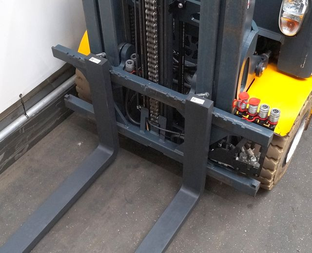 Jungheinrich EFG425 - Chariot élévateur électrique: photos 3 Jungheinrich EFG425 - Chariot élévateur électrique: photos 3