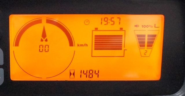 Jungheinrich EFG425s - Chariot élévateur électrique: photos 5 Jungheinrich EFG425s - Chariot élévateur électrique: photos 5