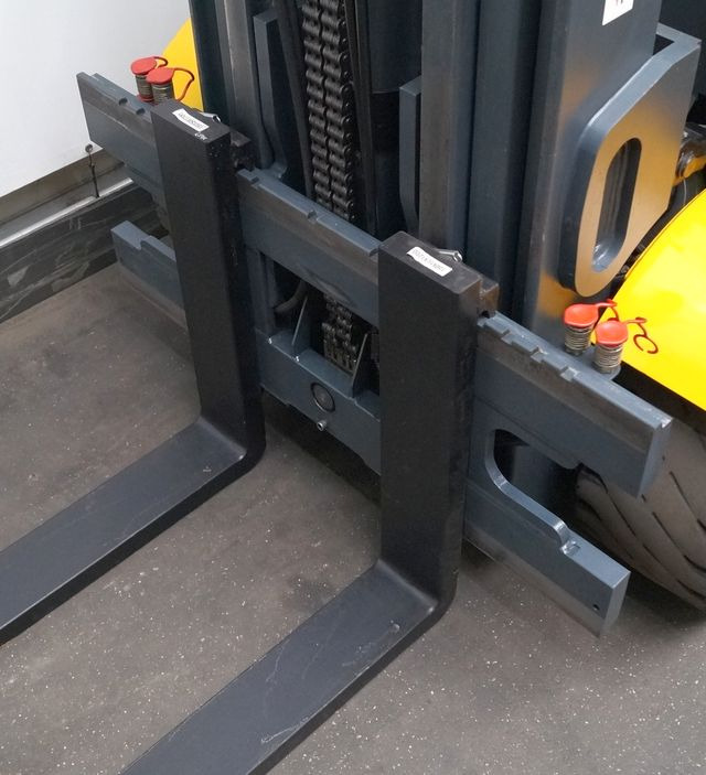 Jungheinrich EFG550 - Chariot élévateur électrique: photos 3 Jungheinrich EFG550 - Chariot élévateur électrique: photos 3