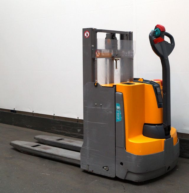 Jungheinrich EJD118 - Gerbeur: photos 2 Jungheinrich EJD118 - Gerbeur: photos 2