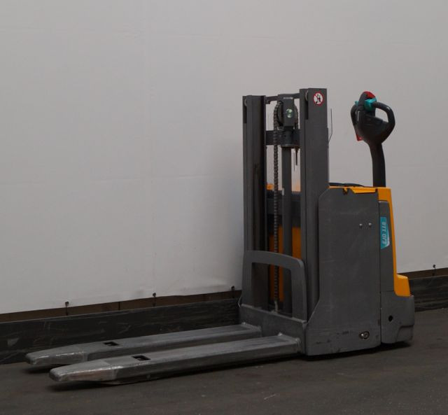 Jungheinrich EJD118 - Gerbeur: photos 1 Jungheinrich EJD118 - Gerbeur: photos 1