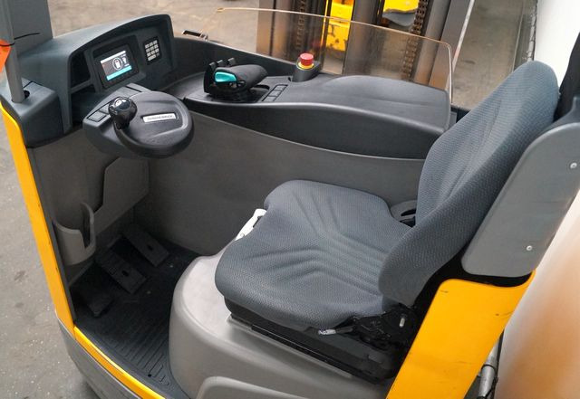 Jungheinrich ETV214 - Chariot à mât rétractable: photos 3 Jungheinrich ETV214 - Chariot à mât rétractable: photos 3