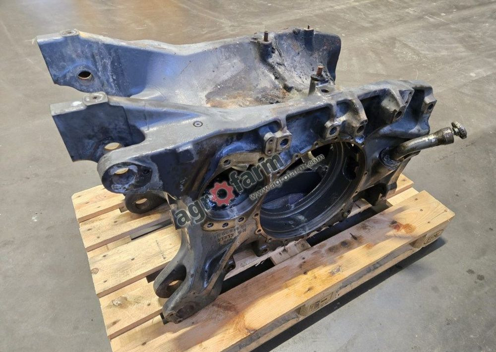 Obudowa przedniego mostu, Fendt 939 936 922 924 - Transmission: photos 1 Obudowa przedniego mostu, Fendt 939 936 922 924 - Transmission: photos 1