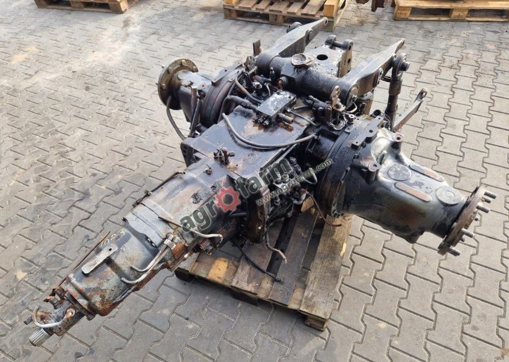 SKRZYNIA BIEGÓW Z MOSTEM TYLNYM VALTRA T173 - Boîte de vitesse: photos 4 SKRZYNIA BIEGÓW Z MOSTEM TYLNYM VALTRA T173 - Boîte de vitesse: photos 4