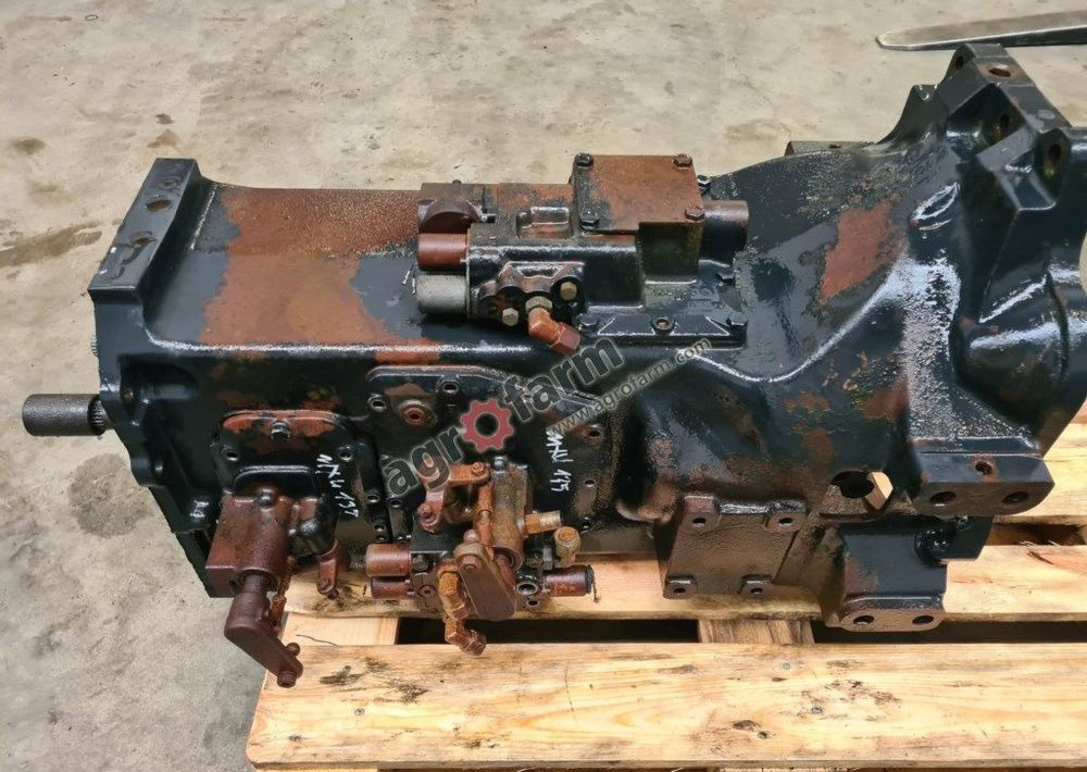 Skrzynia biegów Case MXU 135 - Boîte de vitesse: photos 3 Skrzynia biegów Case MXU 135 - Boîte de vitesse: photos 3