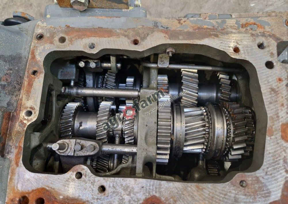 Skrzynia biegów Fendt 310C - Boîte de vitesse: photos 3 Skrzynia biegów Fendt 310C - Boîte de vitesse: photos 3