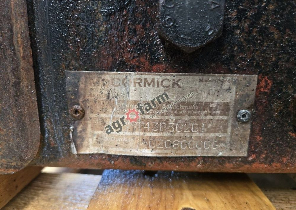 Skrzynia biegów McCormick MTX 155 - Boîte de vitesse: photos 2 Skrzynia biegów McCormick MTX 155 - Boîte de vitesse: photos 2