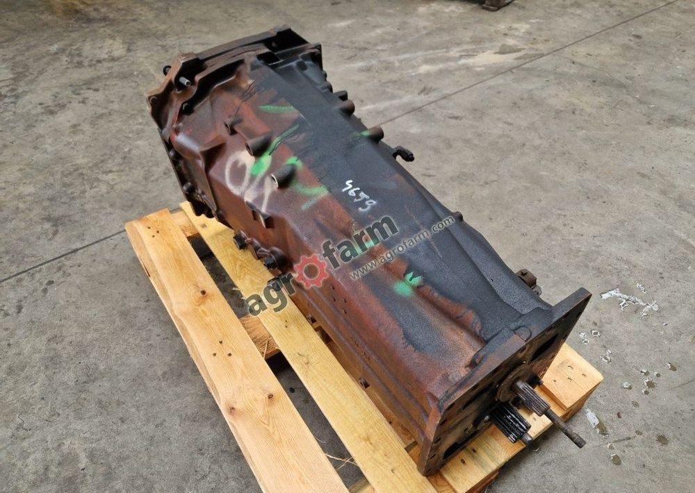 Skrzynia biegów Renault Claas Ares 630 - Boîte de vitesse: photos 3 Skrzynia biegów Renault Claas Ares 630 - Boîte de vitesse: photos 3