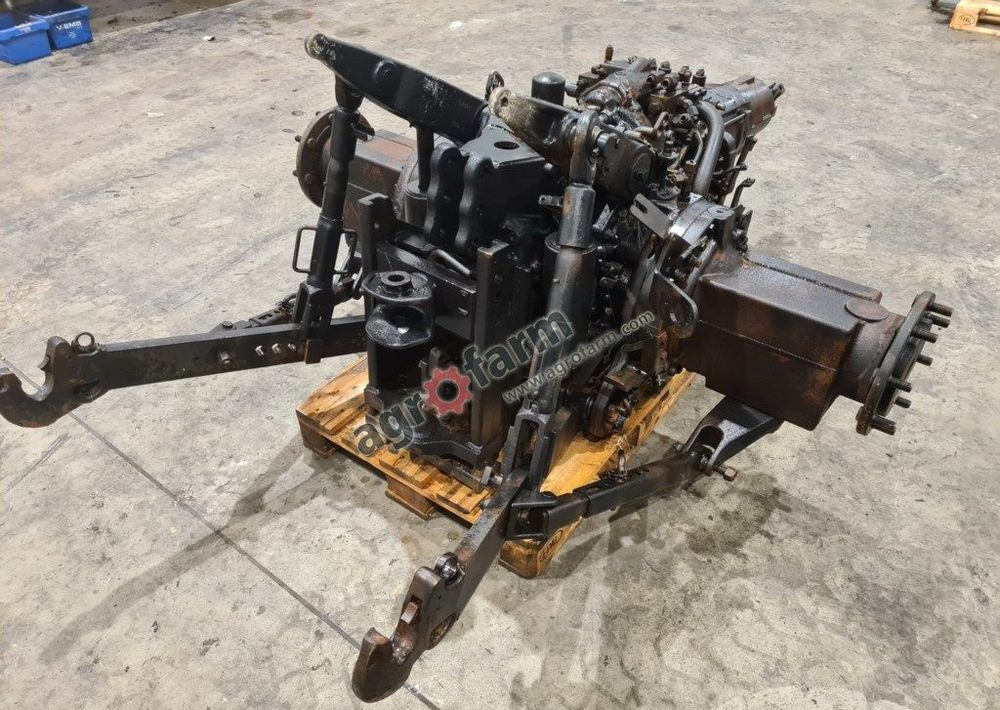 Skrzynia biegów, most tylny Valtra N111 TB07881 - Boîte de vitesse: photos 2 Skrzynia biegów, most tylny Valtra N111 TB07881 - Boîte de vitesse: photos 2