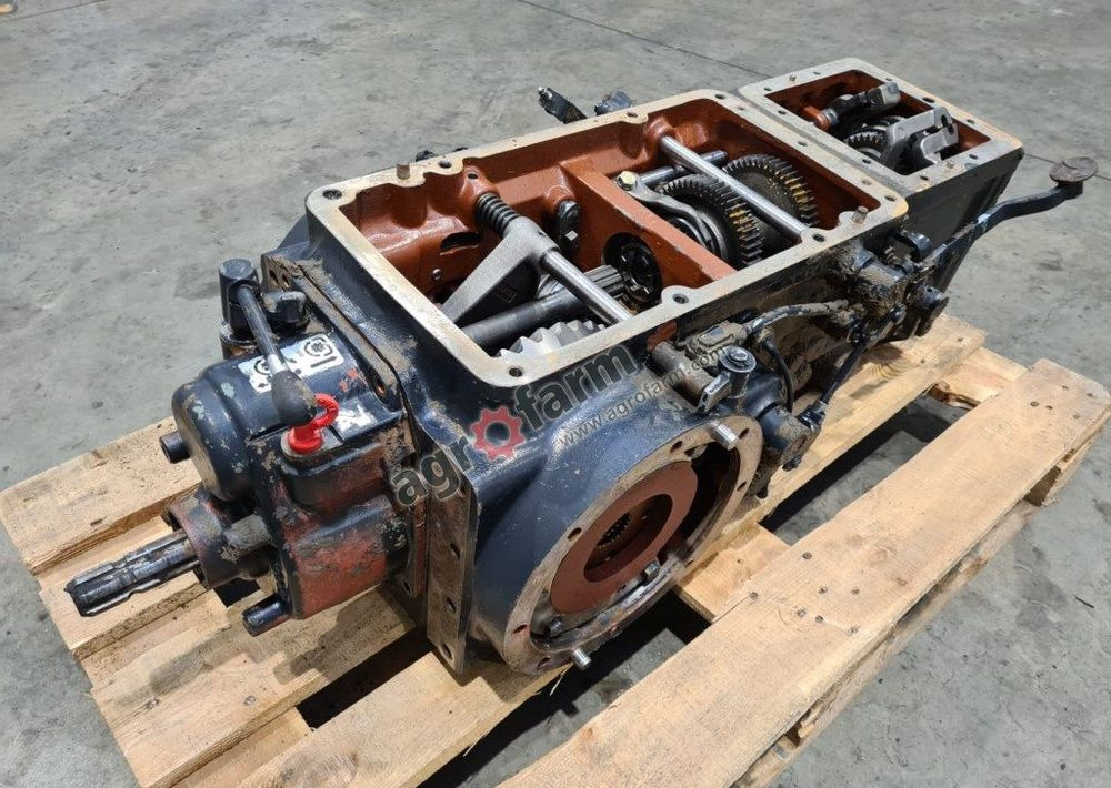 Tylny most Case PJV 65 12646 - Boîte de vitesse: photos 3 Tylny most Case PJV 65 12646 - Boîte de vitesse: photos 3