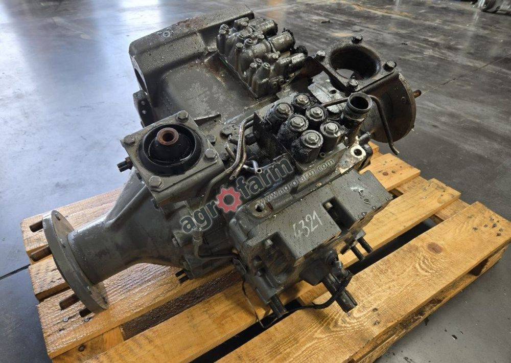 Tylny most Fendt 210 F Vario - Boîte de vitesse: photos 4 Tylny most Fendt 210 F Vario - Boîte de vitesse: photos 4