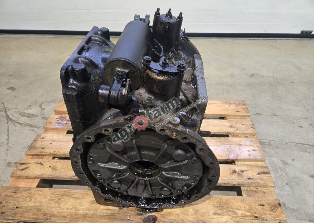 Tylny most  Fendt Vario 512, 513, 514, 516 - Boîte de vitesse: photos 2 Tylny most  Fendt Vario 512, 513, 514, 516 - Boîte de vitesse: photos 2