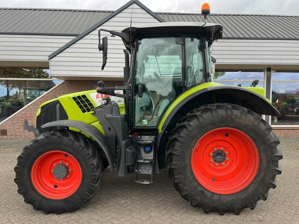 Claas Arion 510 Cis - Tracteur agricole: photos 2 Claas Arion 510 Cis - Tracteur agricole: photos 2