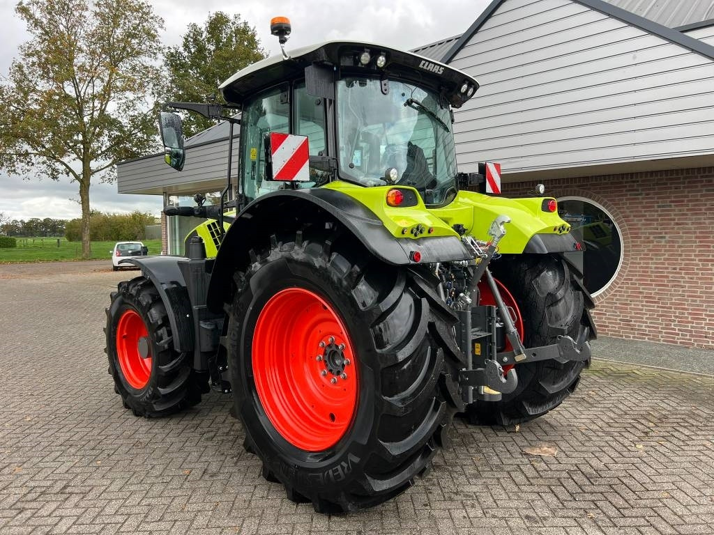 Claas Arion 530 CIS+ - Tracteur agricole: photos 3 Claas Arion 530 CIS+ - Tracteur agricole: photos 3