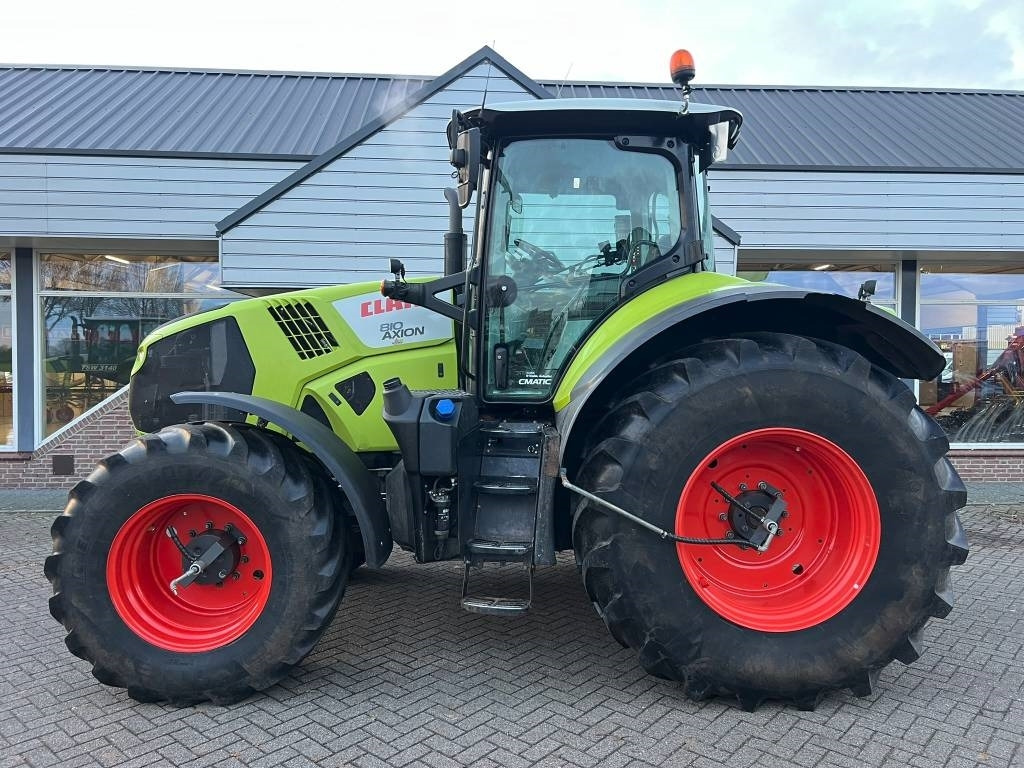 Claas Axion 810 Cmatic - Tracteur agricole: photos 2 Claas Axion 810 Cmatic - Tracteur agricole: photos 2