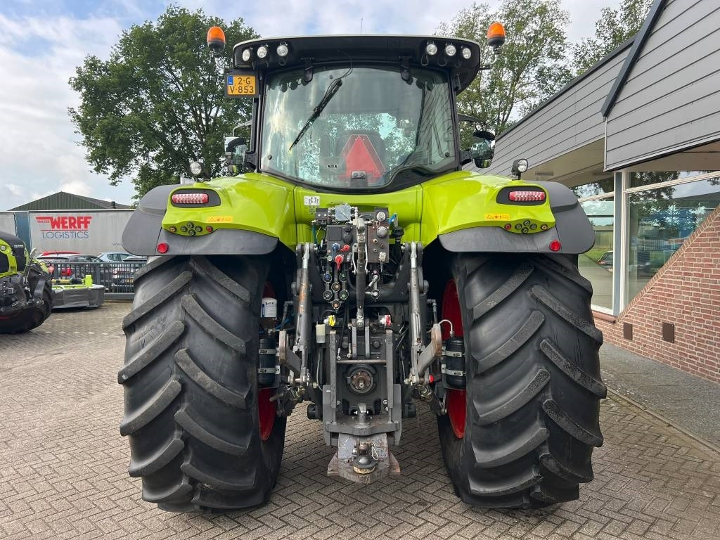 Claas Axion 810 Cmatic - Tracteur agricole: photos 4 Claas Axion 810 Cmatic - Tracteur agricole: photos 4