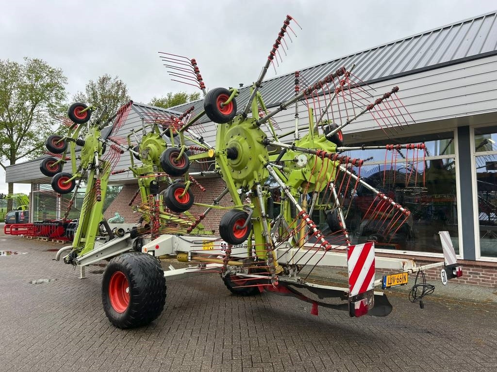 Claas Liner 3000 - Faneuse: photos 3 Claas Liner 3000 - Faneuse: photos 3
