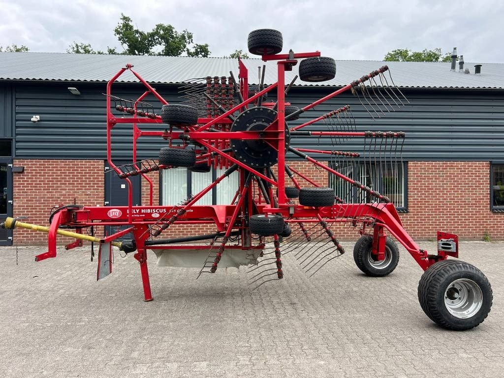 Lely Hibiscus 915 CD Vario - Faneuse: photos 2 Lely Hibiscus 915 CD Vario - Faneuse: photos 2