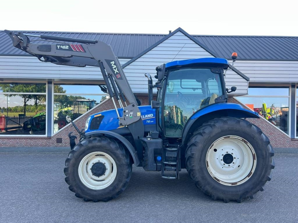 New Holland T 6.155 - Tracteur agricole: photos 2 New Holland T 6.155 - Tracteur agricole: photos 2