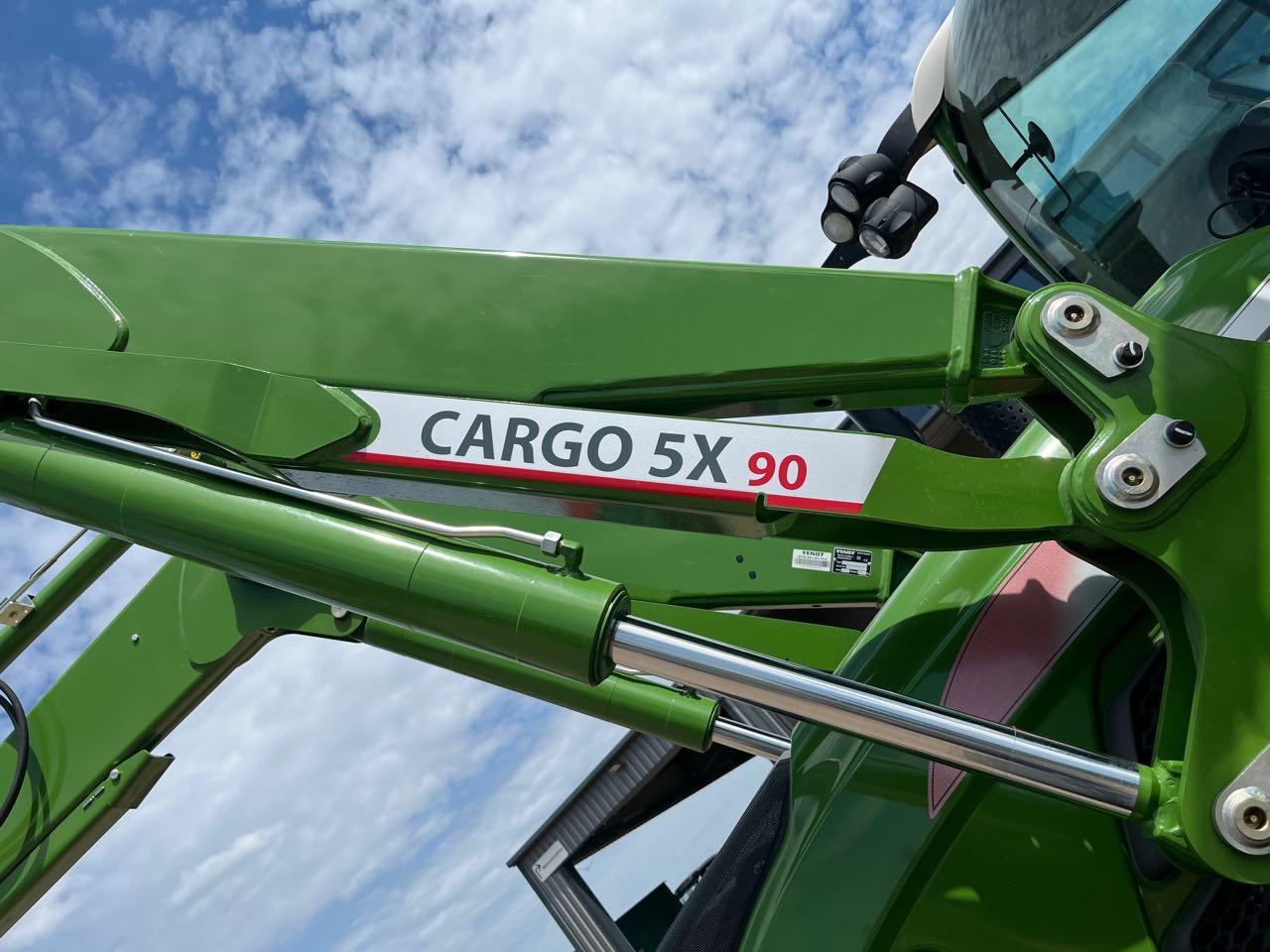 Fendt Cargo 5x90 - Chargeur frontal pour tracteur: photos 1 Fendt Cargo 5x90 - Chargeur frontal pour tracteur: photos 1