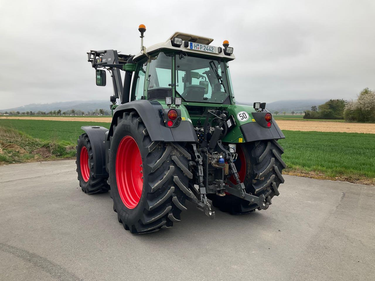 Fendt Vario 818 - Tracteur agricole: photos 3 Fendt Vario 818 - Tracteur agricole: photos 3